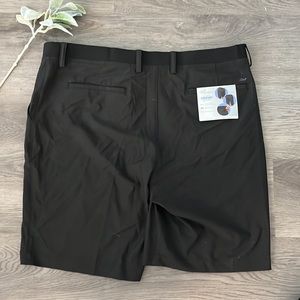 Greg Norman ultimate comfort Mens Golf shorts black 38